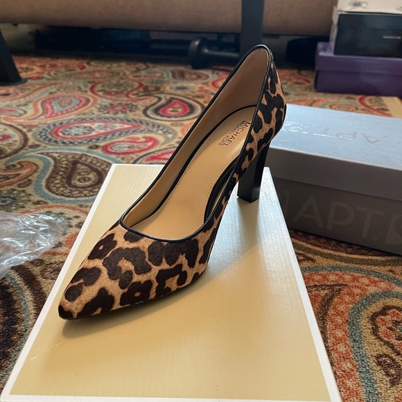 Brand new Calf hair Michael Kors pumps - Picture 2 of 2